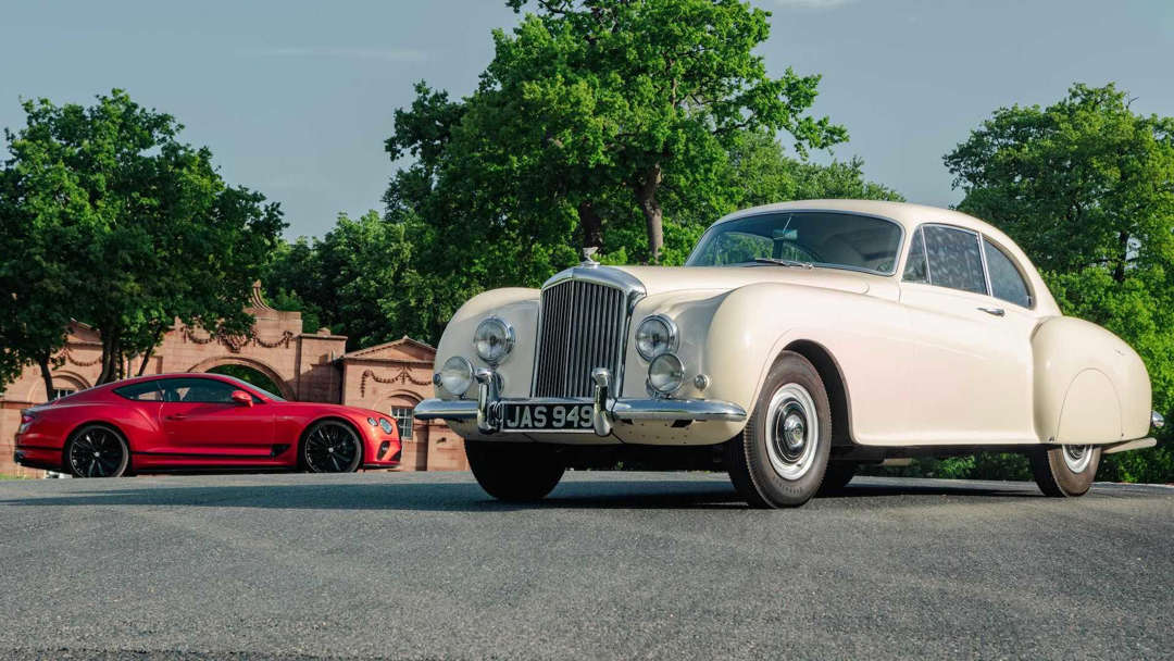 Bentley R-Type Continental Keluaran 1952 Dinobatkan Sebagai Mobil Mewah Tercepat di Dunia